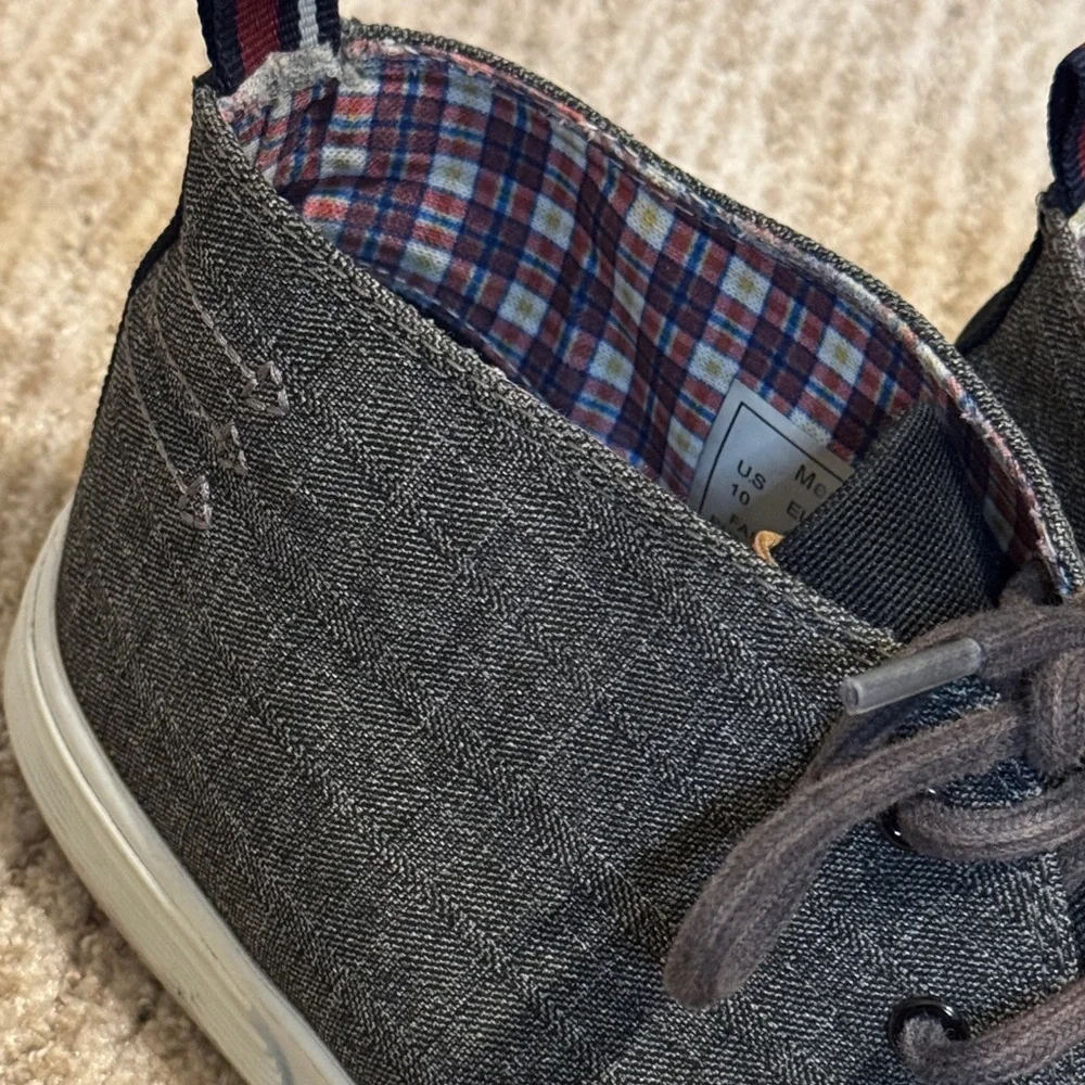 Ben Sherman Black and Gray Chukka Boots Size 10